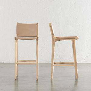 Chaise de bar élégante de style moderne d'extérieur en bois de teck naturel combiné avec du cuir véritable - Nata - Product Image 1