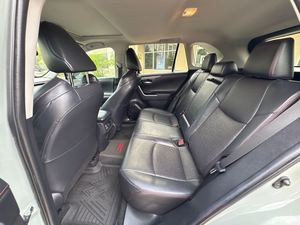 Toyota RAV4 TRD Off-Road 2021, transmission intégrale, intérieur en cuir foncé, boîte de vitesses manuelle et automatique, état d'occasion, essence, arrière - Product Image 5