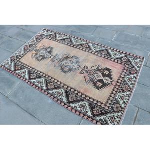 Vintage Turkish Rug 3.6x6 ft, <b>Red</b> Accent Patchwork <b>Wool</b> Rug - Product Image 2