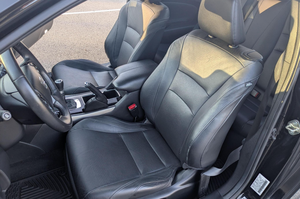 Véhicules Honda Accord EX-L V6 Coupé 2016 d'occasion en excellent état à vendre - Product Image 5