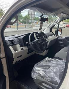 Fourgon Toyota Hiace en excellent état, turbo, pour services de transport, boîte de vitesses automatique, conduite à gauche, prêt à l'emploi - Product Image 3