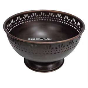 Bol de bonbons sucrés de style moderne pour fêtes de mariage, plateau de chocolat de forme ronde fait à la main vintage à vendre - Product Image 3