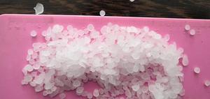 พาราฟินกึ่งบริสุทธิ์คุณภาพดีที่สุด MONAMORCO ปริมาณน้ำมัน 1.5% จุดหลอมเหลว 60-62 องศาเซลเซียส สำหรับทำเทียน ดินสอเคลือบ งานไม้ - Product Image 2