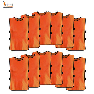 Venta al por mayor de fábrica, camiseta de fútbol, chalecos de entrenamiento de fútbol personalizados, camiseta de malla de entrenamiento de fútbol para hombres, chaleco con pechera - Product Image 4