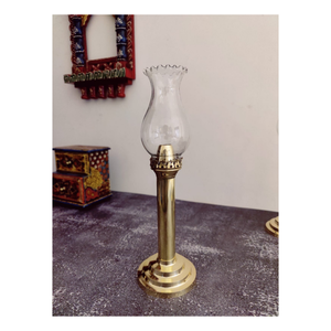 Lanterne de bougeoir en laiton festif beau bougeoir de Noël pour la décoration de table et de cheminée de saison de vacances - Product Image 1