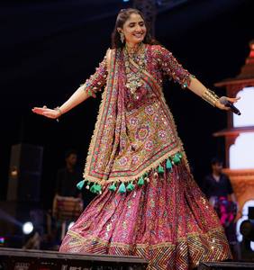Elegante y Moderno Lehenga Choli Reversible de Algodón Muselina Pesado con Estampado de Espejo para Adultos, Ropa India y Pakistaní para Fiestas - Product Image 4