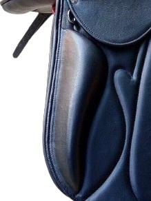 Selle anglaise en cuir souple de haute qualité pour dressage de chevaux Caractéristique respirante Vente entière à prix compétitif - Product Image 4