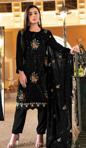 Nouveau costume pakistanais Georgette avec broderie lourde Santos bas avec intérieur avec broderie en filet papillon Dupatta pour femmes - Product Image 2