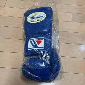 Gants de boxe professionnels en cuir véritable à lacets Winning à vendre Entraînement de kickboxing Rembourrage confortable Gants de vol - Product Image 6