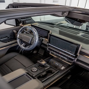 GMC 2024 en demanda: SUV eléctrico con tracción total, doble motor y batería de litio R18 - Product Image 3