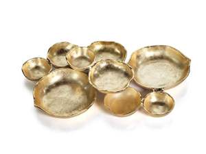 Plateau de service en métal. Ce plateau est idéal pour servir le chocolat et les sucreries. - Product Image 4