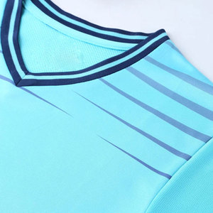 Uniforme de Fútbol 2026, Nuevo, Personalizado con Color Impreso, 100% Poliéster, Secado Rápido, Transpirable, Duradero, Ligero y de Alta Calidad - Product Image 3