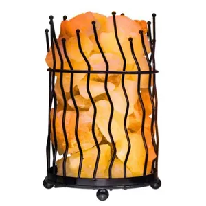 Lampe à sel en métal de couleur noire avec design doublé de fer avec lampe en forme de cylindre et morceaux de sel rose-Sian Enterprises - Product Image 3