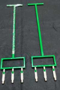 Aerator with detachable stainless steel <b>fork</b> spike aerator for lawn - Product Image 5