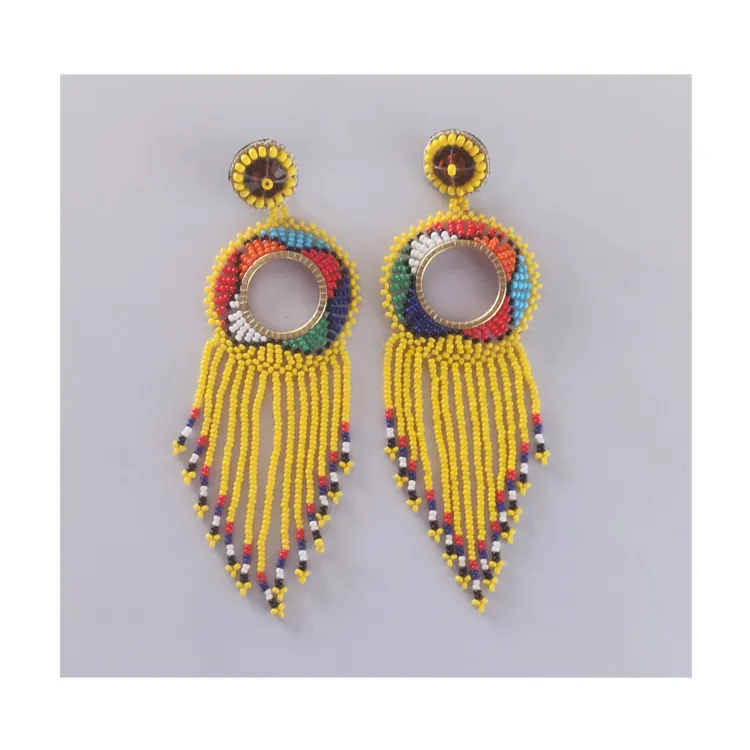 Großhandel Modeschmuck Lieferant von gelben Perlen Tribal Colour ful Look Runde Perlen hand gefertigte Ohrringe für den Großeinkauf