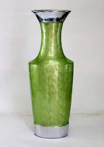 Super qualité indien en gros grands vases de mariage grande trompette conception en aluminium métal pour les cendres bas prix - Product Image 2