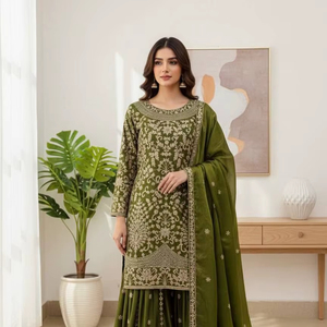 Ensemble haut et palazzo Gmy Silk avec broderie lourde et séquence de codage, et dupatta Gmy Silk avec broderie et séquence de codage - Product Image 1