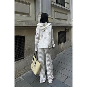 Ensemble à capuche en tricot ajouré Robin 9889 Tissu respirant - Product Image 6