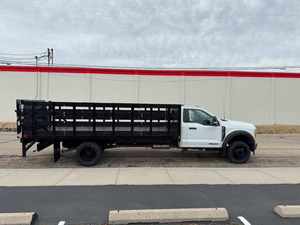 รถบรรทุกพื้นเรียบ F-550 ปี 2023 สภาพดี รักษาอย่างดี พร้อมส่งออกทั่วโลก - Product Image 4