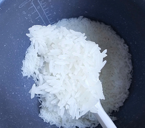 Riz jasmin à grains longs de récolte ancienne - Marque Blue Silk de VILACONIC/ RIZ AU JASMIN/ARROZ PERFUMADO Vietnam-Ms.Ellen - Product Image 3
