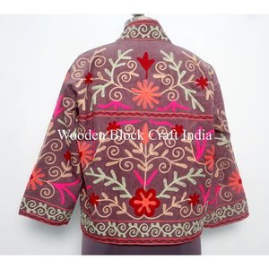 Hermosas Chaquetas de Invierno Bordadas a Mano con Cuello Redondo para Mujer, Talla Única, Hechas a Mano, para Vestir de Noche - Product Image 1