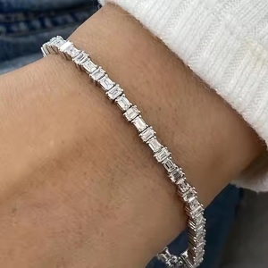 สร้อยข้อมือเทนนิสประดับเพชรสีเขียวมรกตหรูหราสำหรับผู้หญิงสร้อยข้อมือสีทองขาว14k ประดับโรสโกลด์สวยงามสำหรับงานเลี้ยง - Product Image 1