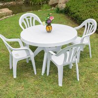 Ensemble de tables et de chaises de restaurant en plastique blanc pour l'extérieur, en gros, pour les événements et les fêtes