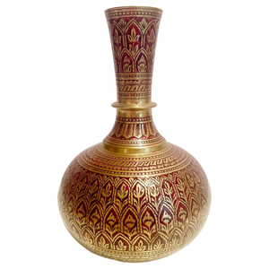 Surahi en laiton pur vintage de haute qualité avec gravure, finition polie pour une utilisation en cuisine, article de cuisine antique arabe - Product Image 2