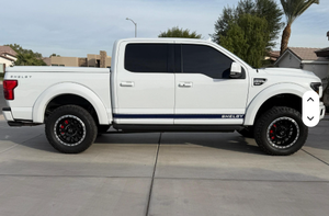 Ford Shelby F-150 SuperCrew 4x4 2018 Usada Recientemente, Motor V8 Supercargado de 755 hp, Tracción en las Cuatro Ruedas - Product Image 5