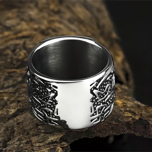 yunnique Anneaux Viking à runes pour hommes, style européen et américain, rétro, en acier inoxydable, sans rouille - Product Image 4