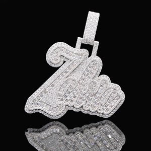 Pendentif Hip Hop en Acier Inoxydable Fait Main Personnalisé avec Diamants CZ Glacés - Product Image 1