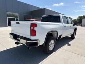 Chevrolet Silverado 3500HD Work Truck de 2010 à 2026, voitures d'occasion en bon état à vendre - Product Image 6