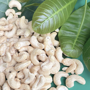Wholesale High Quality Cashew <b>Nuts</b> W320 Price Cashew <b>Nuts</b> Wholesale Organic Cashew <b>Nuts</b> Exported To Asia, EU, MIDDLE EAST - Product Image 1