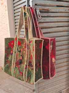 Magnifique sac fourre-tout réversible haut de gamme, imprimé Ikat indien populaire, en coton et velours matelassé, sac de marché hippie - Product Image 5