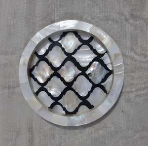 Sous-verres et sets de table classiques en résine nacre en forme d'étoile, écologiques et durables, pour une décoration raffinée de la maison et des hôtels - Product Image 6