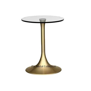 Table de meubles tendance Dessus en verre pour la décoration intérieure Hôtel Restaurant Couleur or Design moderne Tables rondes de meubles en verre et en métal - Product Image 4