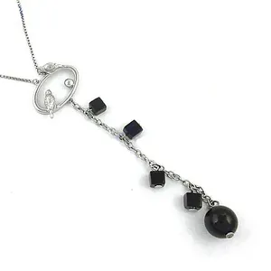 Collar con Colgante de Oro Rosa con Baño de Rodio y Corte de Diamante con Ónix Negro para Mujer - Product Image 2