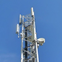 Tour de télécommunication 5G à treillis tubulaire en acier galvanisé à trois pieds de 30 m, mât d'antenne WiFi à vendre au Kenya