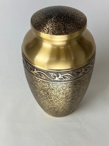 Urne de dispersion pour cendres humaines Urne de crémation légère et biodégradable pour répandre les cendres disponible au meilleur prix - Product Image 2