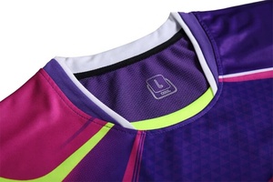 Uniforme de football personnalisé Service OEM Uniforme de football 100% polyester sublimé de haute qualité avec des couleurs vives - Product Image 5