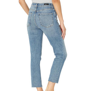 Stylish <b>Button</b> <b>Fly</b> Denim Blue <b>Women's</b> <b>Jeans</b> OEM Service Breathable Latest fashion Collection Fashion Light Washed Pants - Product Image 6