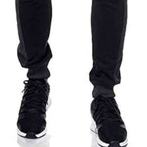 Ensemble de survêtement avec veste à capuche zippée et pantalon ample pour un style décontracté et sportif, survêtement posté par Dress Sports - Product Image 4