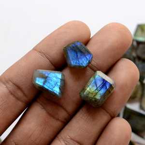 Pépites de Tumble à Facettes de Labradorite Naturelle Multi Feu Spectrolite Labradorite Cabochon Lâche Poli Fait à la Main GemstoneLot - Product Image 4