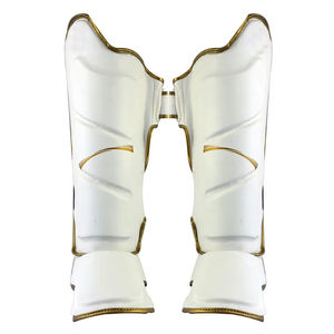 Espinilleras de Fútbol Ligeras Personalizadas, Material de Cuero, Protección, Fabricadas en Pakistán - Product Image 6