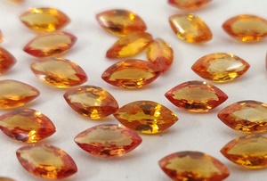 แซฟไฟร์สีส้มธรรมชาติ ไม่ผ่านการปรับแต่ง ขนาด 2x4 มม. ทรงมาร์ควิส เจียระไน คุณภาพเยี่ยม - Product Image 3