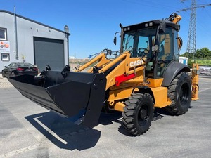 Chargeuse-pelleteuse 4x4 diesel TOP SELLING CASE 580SN, machine de construction avec chargeur frontal et pelle arrière - Product Image 1