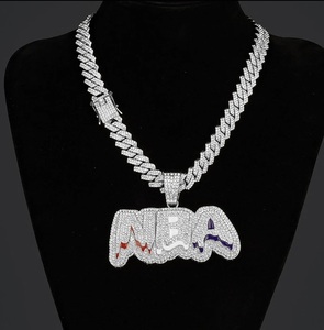 Bijoux pendentifs en diamant naturel moissanite personnalisés entièrement glacés pour bijoux unisexes en diamant taille ronde - Product Image 3