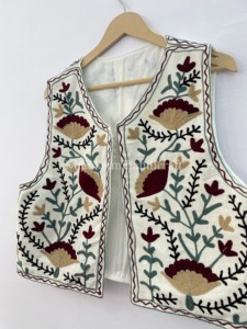 Gilet court unisexe 100% coton fait à la main hiver broderie florale gilet-veste Boho Hippie Suzani pour femmes - Product Image 2