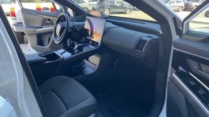 Toyota BZ4X XLE AWD SUV 2023, Volante a la Derecha/Izquierda, Interior de Cuero Oscuro, Certificado, Usado en Buen Estado, Eléctrico - Product Image 2