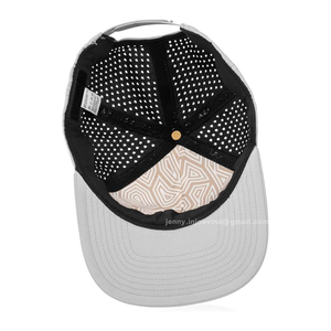 Sombrero en blanco de color sólido personalizado, gorras Snapback de ala plana de 5 paneles, sombrero impermeable de rendimiento, gorra de poliéster con agujero perforado cortado con láser - Product Image 5